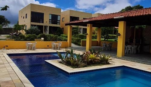 Apartment with Mountain View