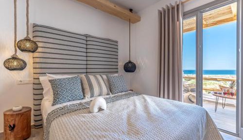 Deluxe Double Room with Balcony and Sea View