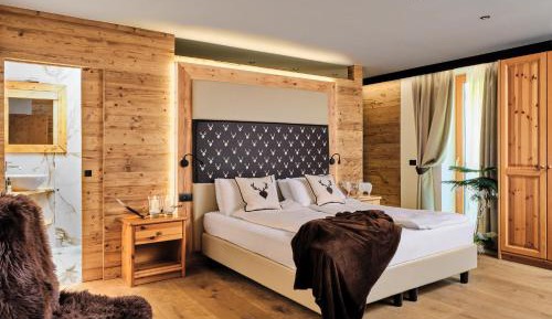 Deluxe Junior Suite