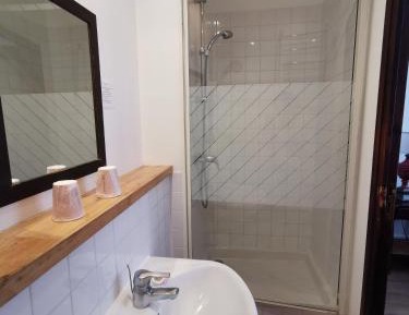 Double Room with Shower