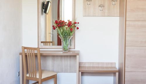 One-Bedroom Apartment (2 Adults)