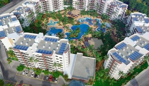 Apartment with Pool View 