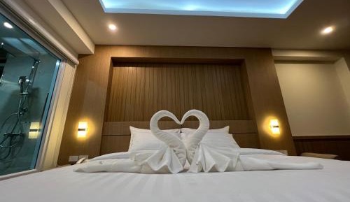 Deluxe King Room - Non Smoking