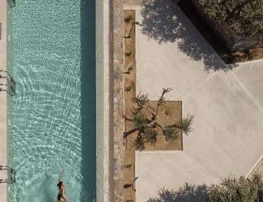 Junior Suite Swim up Mountain & Garden view (min. Age 8 Years Old) 