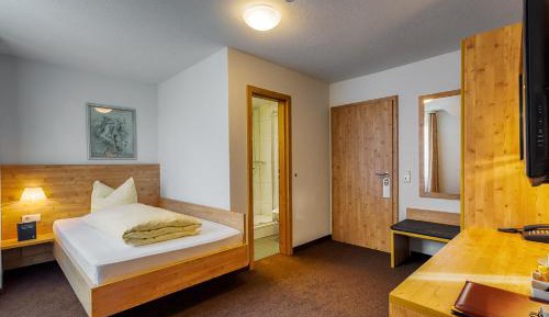 Single Room with Private Bathroom