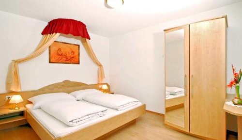 Luxury Two-Bedroom Apartment