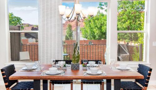 Eight-Bedroom Holiday Home