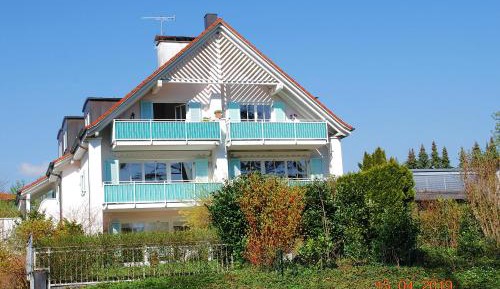 Apartment with Lake View