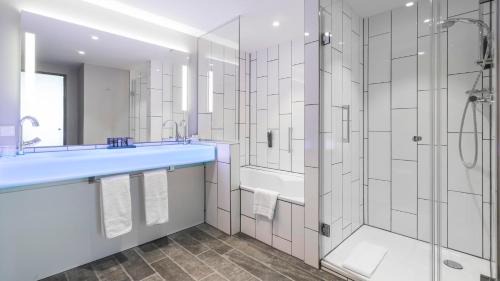 One-Bedroom King Suite with Sofa Bed