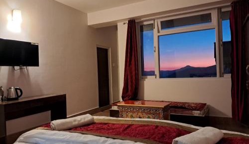 Queen Room with Balcony