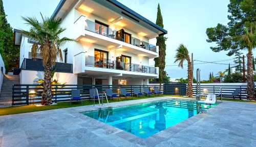 Apartment with Balcony