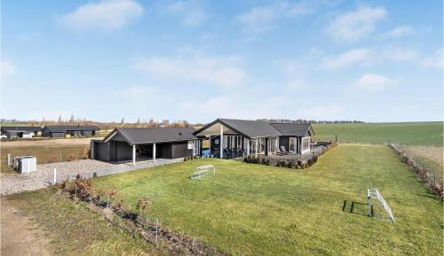 Four-Bedroom Holiday Home