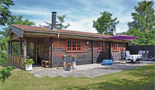 Three-Bedroom Vacation Home 