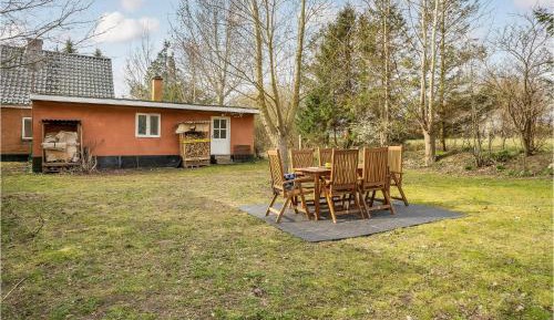 Three-Bedroom Holiday Home 