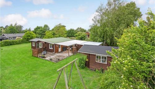 Two-Bedroom Holiday Home