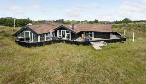 Four-Bedroom Holiday Home