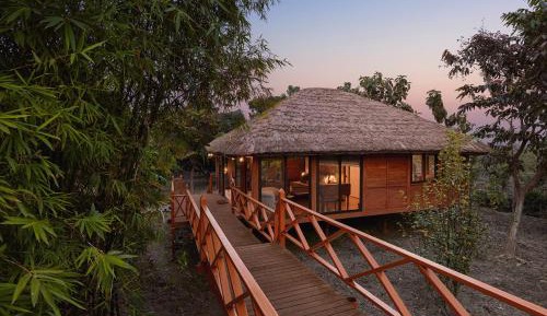 SeleQtions Villa With King Bed