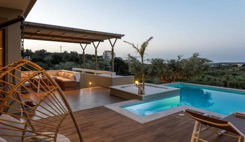 Three-Bedroom Villa with Private Heated Pool