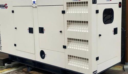 Deluxe Double or Twin Room with Mountain View