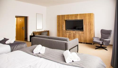 Family Room with Shower