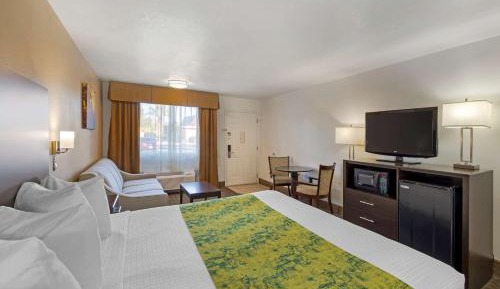King Room - Non-Smoking