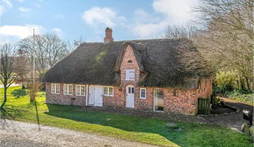 One-Bedroom Holiday Home