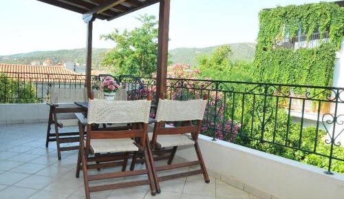 Triple Room with Garden View