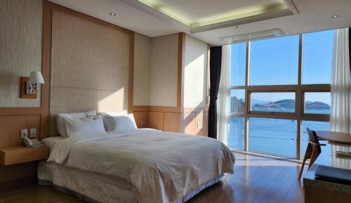Deluxe Double Room with Sea View
