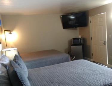 Standard Queen Room with Two Queen Beds