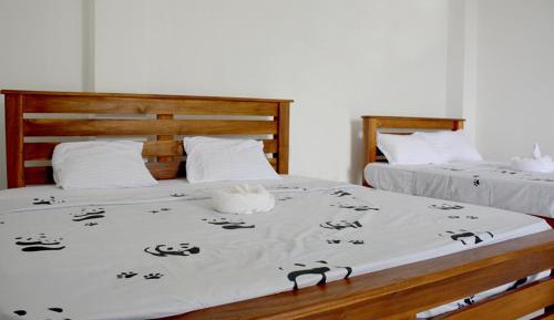 Deluxe Double Room (2 Adults + 1 Child)