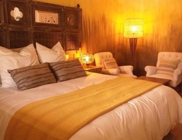 King Room with Roll-In Shower - Disability Access