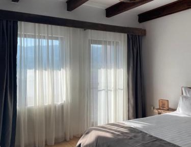 King Room with Mountain View