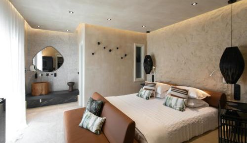 Diamond Two Bedroom Sea View Residence with Outdoor Hot Tub