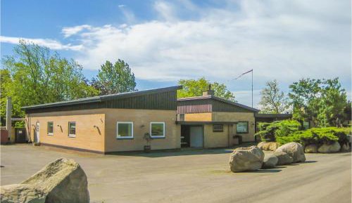 Five-Bedroom Holiday Home