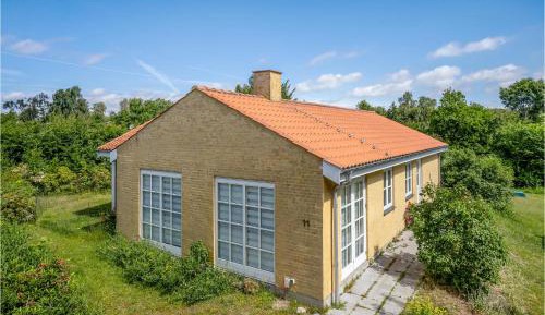 Two-Bedroom Holiday Home