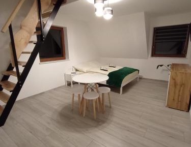 Quadruple Room with Private Bathroom