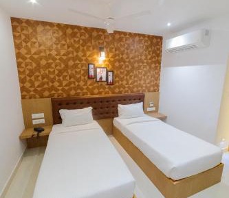 Twin Room with City View