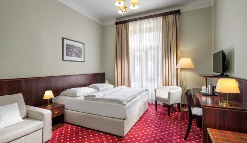 Deluxe Double or Twin Room