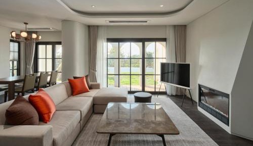 Deluxe Family Suite - B