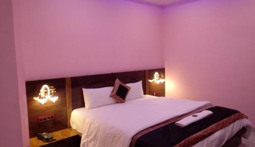 Double Room with Private Bathroom