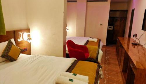 Double or Twin Room with Private Bathroom