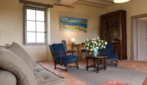 Holiday Home (8 Adults)