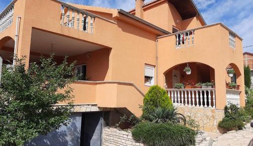 Two Bedroom Apartment with Terrace and Sea View