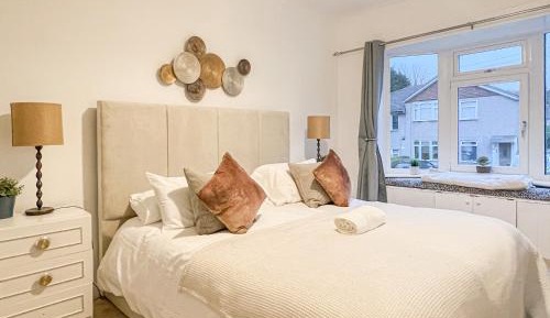 Apartment with Garden View