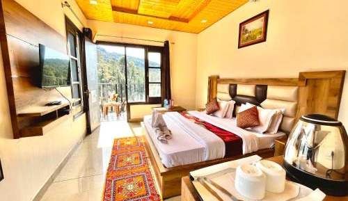 Deluxe Double Room with Balcony