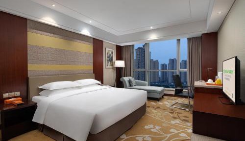 Deluxe King Room - Non-Smoking