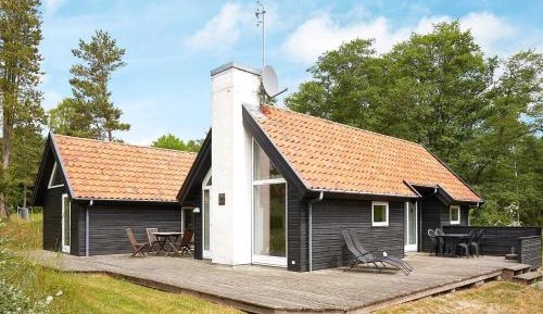 Two-Bedroom Holiday Home
