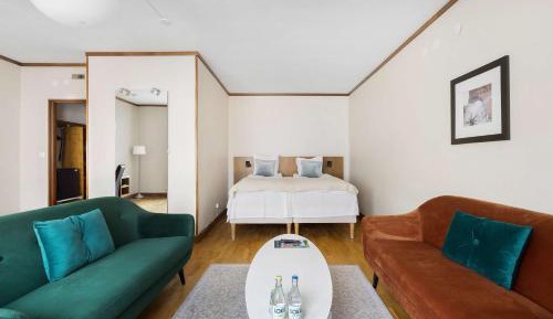 Business King Room
