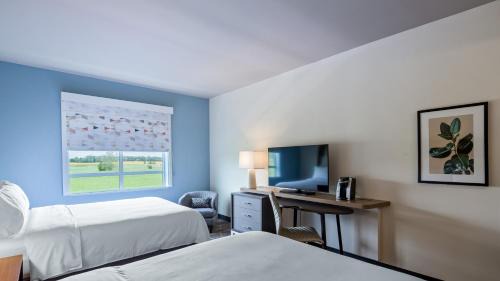 Standard Room with Two Queen Beds