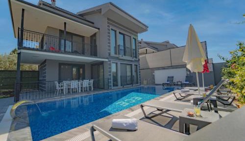 Villa with Private Pool